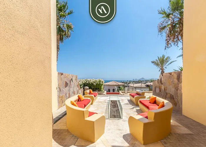 With Private Pool & Patio In Cabo *